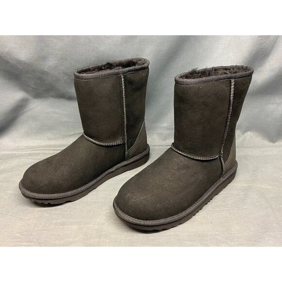 UGG Australia Girls Classic II Boots Pull-On Suede Black Size 5 NEW NO BOX! - Picture 3 of 6